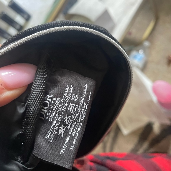 🆕 Dior Cosmetic Case to Crossbody, and also comes with Dior lipstick - Picture 7 of 16